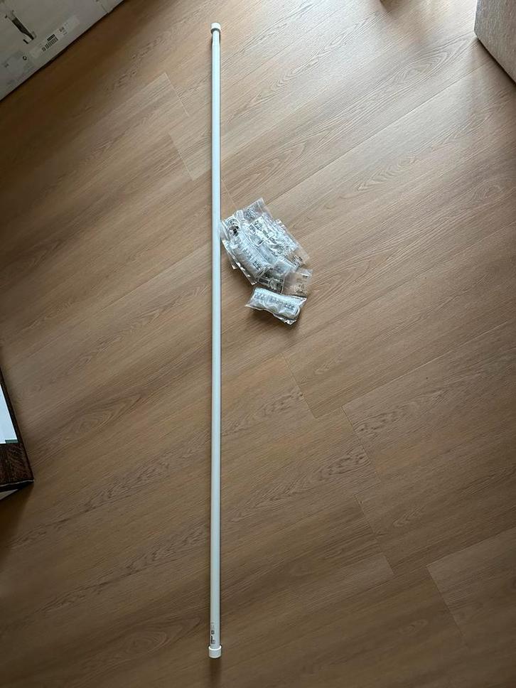IKEA Hugad Gordijnroede 210-285 cm met 40 ringen, Huis en Inrichting, Stoffering | Gordijnen en Lamellen, Zo goed als nieuw, Minder dan 100 cm