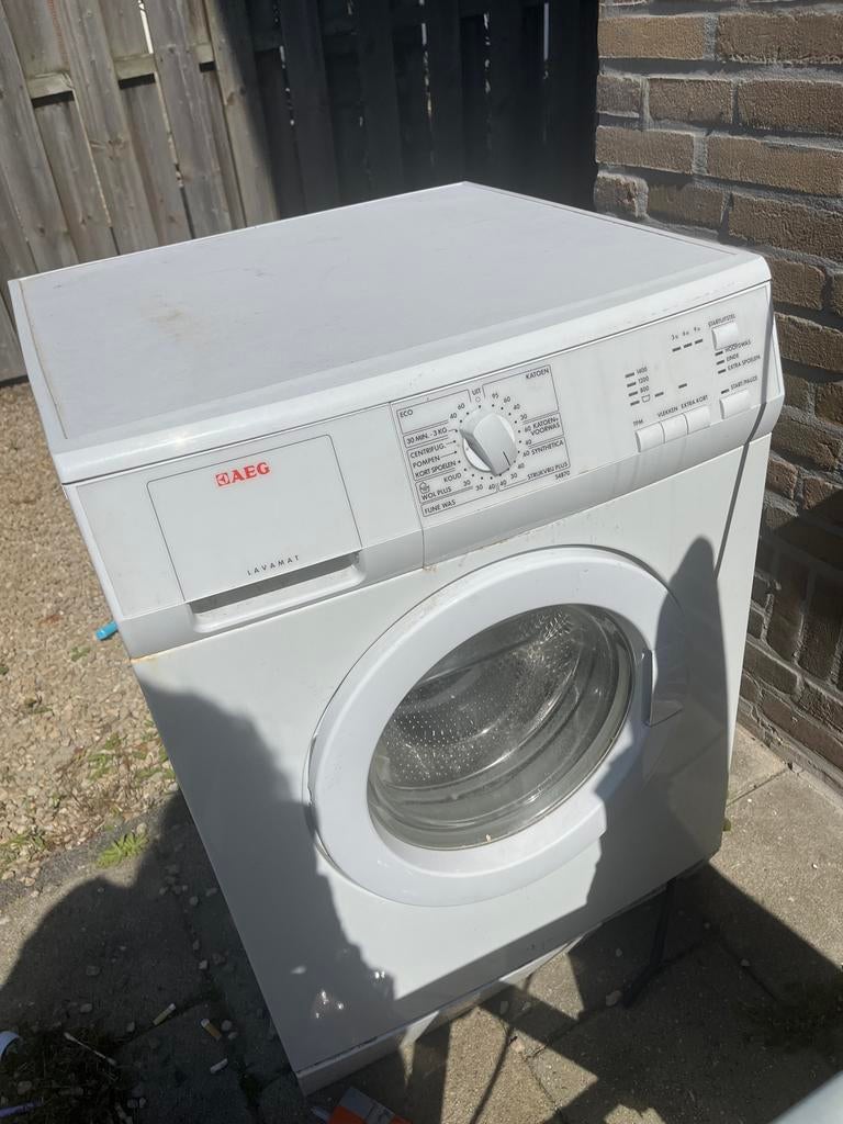 Oude AEG Lavamat wasmachine - defect voor onderdelen/oud ijz, Witgoed en Apparatuur, Wasmachines, Ophalen of Verzenden, Voorlader