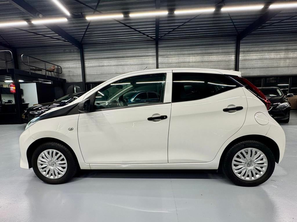 Toyota Aygo 1.0 VVT-i x-fun Led/Airco/Facelift, Voorwielaandrijving, Gebruikt, Euro 6, 4 stoelen