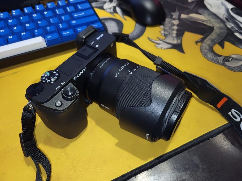Sony 18-135mm f/3.5-5.6 oss, Audio, Tv en Foto, Fotografie | Lenzen en Objectieven, Ophalen, Zo goed als nieuw, Standaardlens