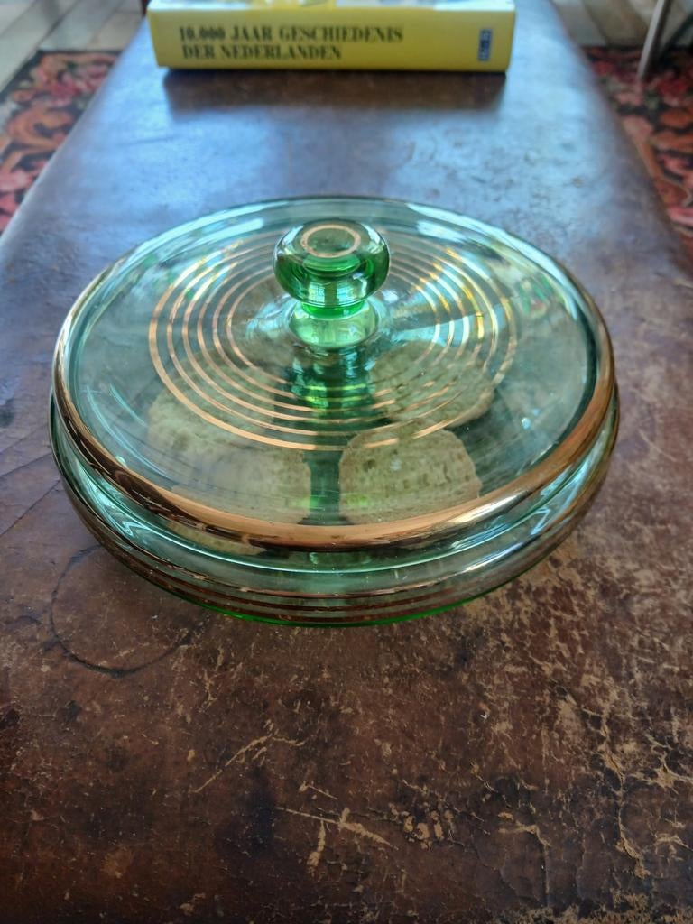 Leerdam Vintage Groene Glazen Bonbonnière met Gouden Rand, Antiek en Kunst, Antiek | Glas en Kristal, Ophalen