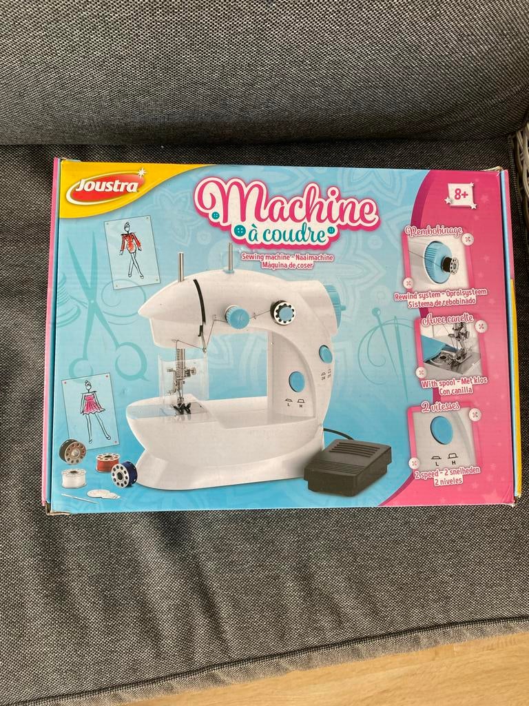 Joustra kinder naaimachine, Ophalen of Verzenden, Zo goed als nieuw, Naaimachine, Overige merken