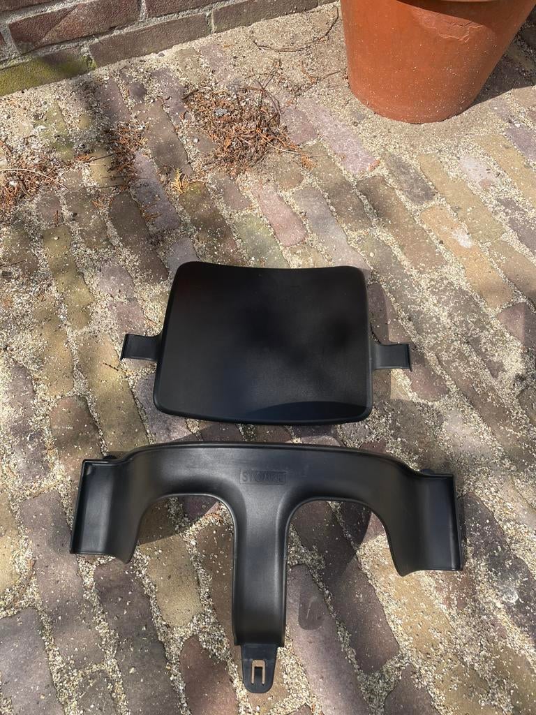 Stokke trip trap - zwarte babyset, Kinderen en Baby's, Kinderstoelen, Ophalen of Verzenden, Zo goed als nieuw, Meegroeistoel
