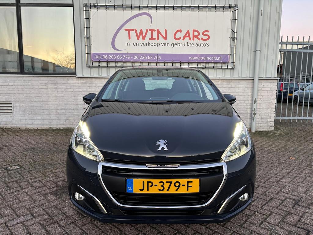 Peugeot 208 1.6 BlueHDi Blue Lease 5drs Navi Airco, Auto's, Peugeot, Voorwielaandrijving, 590 kg, 410 kg, Gebruikt