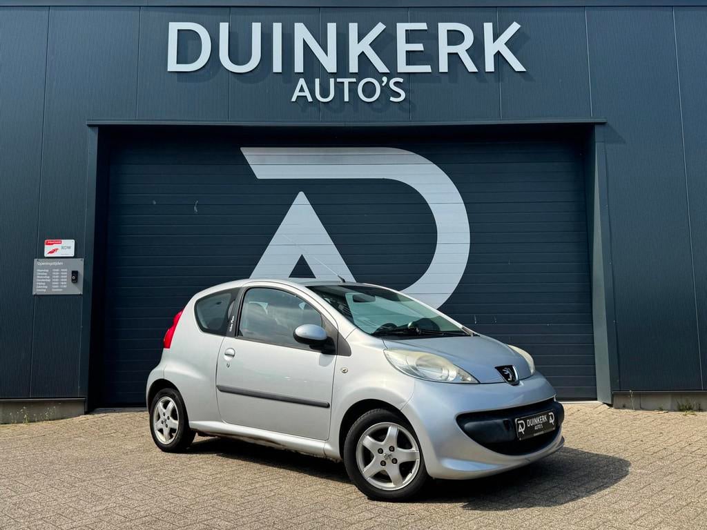 Peugeot 107 1.0-12V XS Urban Move, Voorwielaandrijving, Stof, Gebruikt, Zwart