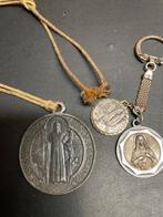 Sint- Benedictus medaille en sleutelhanger, Ophalen