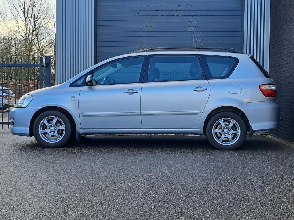 Toyota Avensis Verso 2.0i Linea Sol 6p Automaat|Airco|Nap, 1998 cc, Stof, Gebruikt, 4 cilinders
