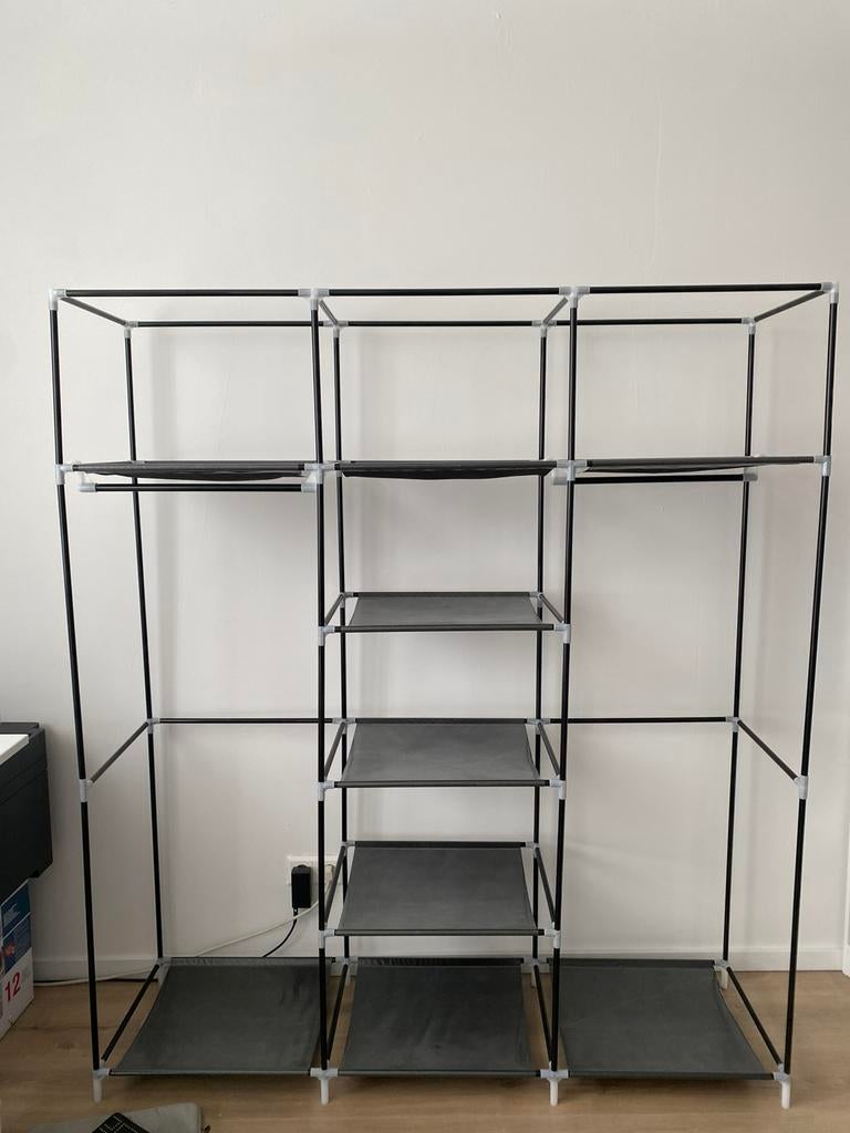 1x open Kledingkast Garderobe met hoes, Ophalen, Zo goed als nieuw