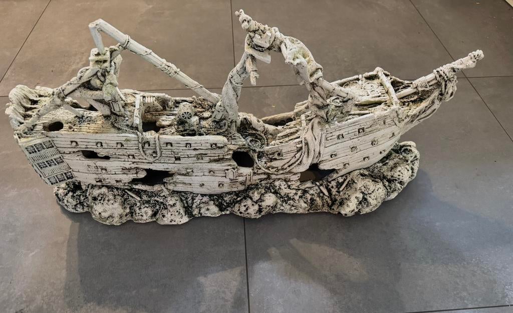 Groot aquarium ornament - scheeps wrak, Ophalen of Verzenden, Gebruikt, Decoratie