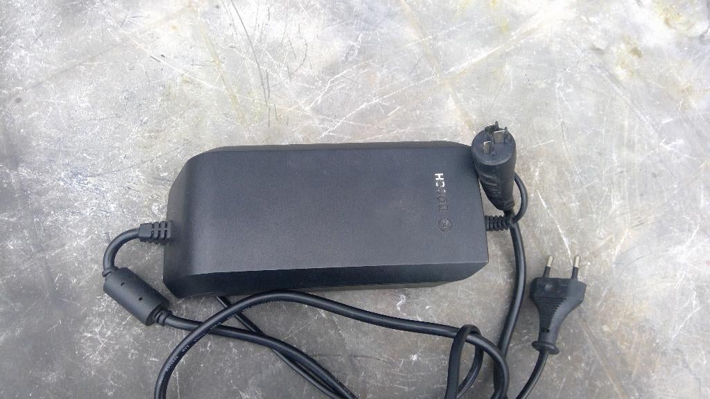 fiets accu lader Bosch 36v,4a, Elektrische fiets, Gebruikt, Overige materialen, Overige typen