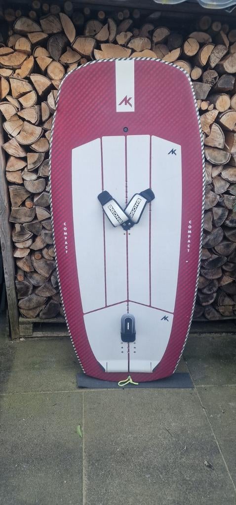 AK Compact 5.2 105liter, Watersport en Boten, Wingsurfen, Ophalen, Gebruikt, Wingsurf-board