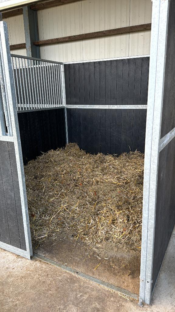 Paardenstalling Wijdewormer, Dieren en Toebehoren, Stalling, 1 paard of pony