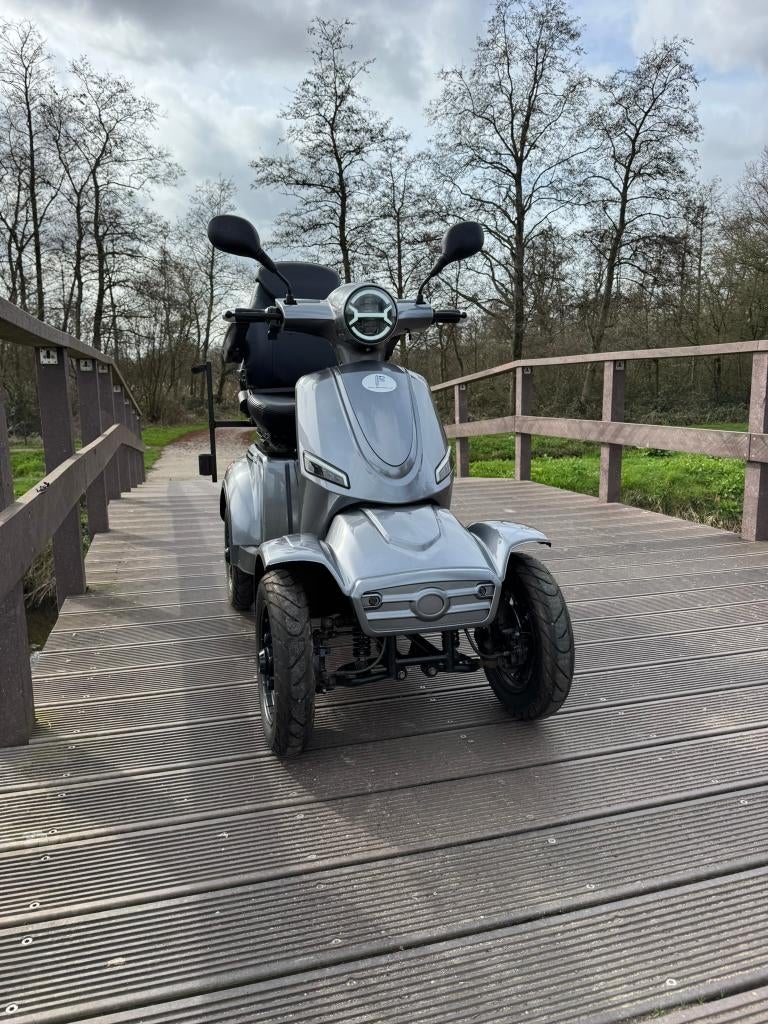 For Motion on Four. Zeer stabiele Scootmobiel. 16 mnd oud., Ophalen of Verzenden, Zo goed als nieuw, 46 km of meer, 16 km/u of meer