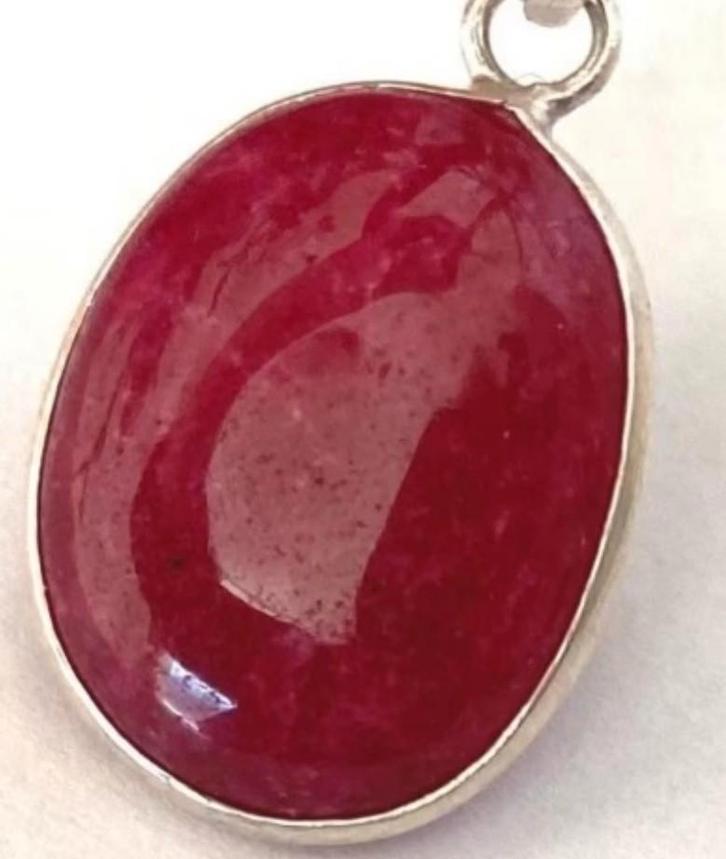 Mooie ketting met prachtige ovale Robijn ketting hanger, Sieraden, Tassen en Uiterlijk, Kettingen, Nieuw, Steen of Mineraal, Rood