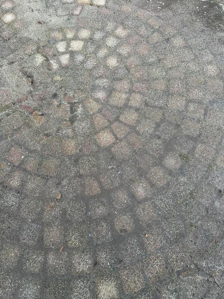 Cirkelvormige Bestrating - ca. 2.7m Diameter en ca 4m2 Dia, Tuin en Terras, Tegels en Klinkers, Gebruikt, Klinkers, Beton, 10 m² of meer