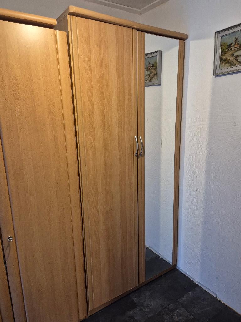 Garderobekasten (gratis af te halen), Ophalen, Gebruikt, 200 cm of meer, Met plank(en)