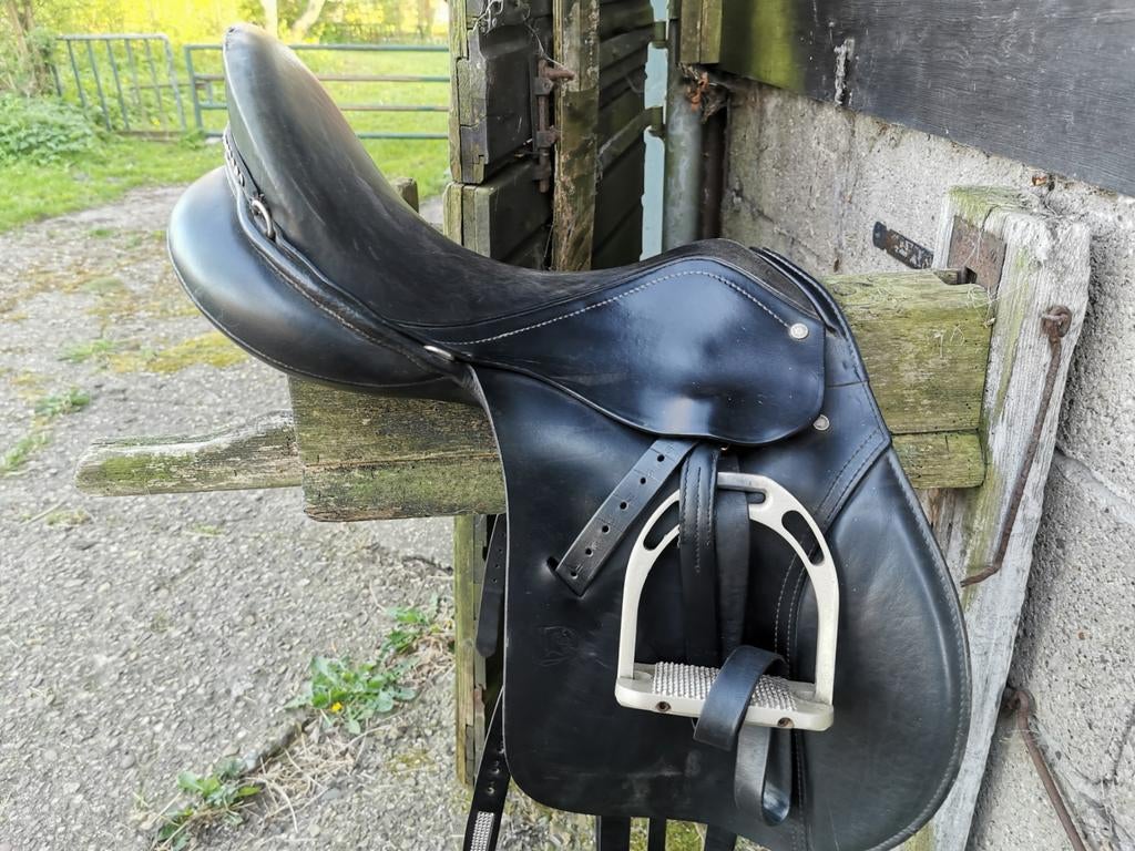Rijzadel, voor Fries paard of forse connemara.18 inch,met kl, Dieren en Toebehoren, Ophalen, Gebruikt, Recreatie