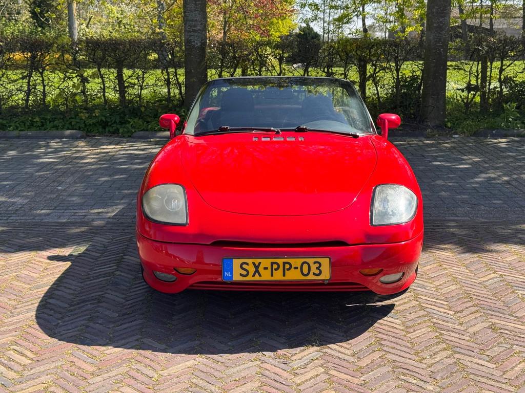 Fiat Barchetta 1.8-16V uit 1998, Auto's, Zwart, 4 cilinders, Cabriolet, 450 kg