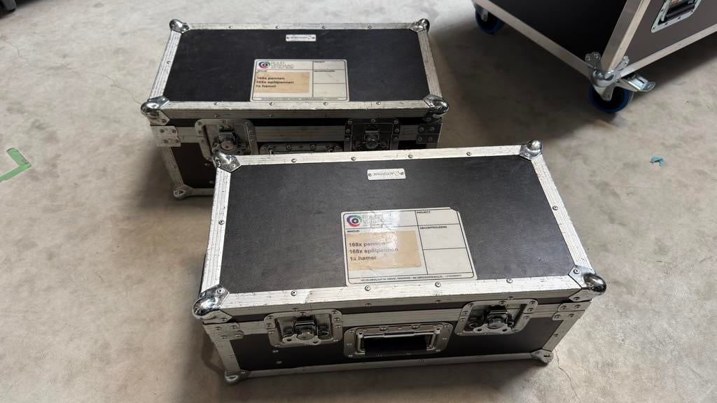 Klopkoffer voor truss pennen en eitjes, Ophalen, Gebruikt, Junastraat kerkrade, Overige instrumenten