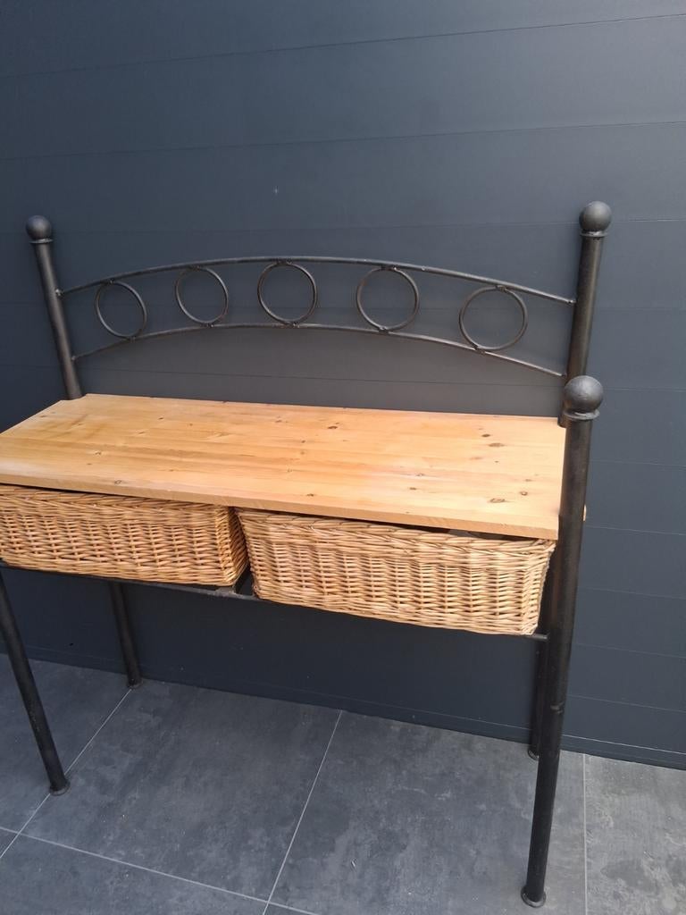 Mooie kaptafel, Ophalen, Gebruikt