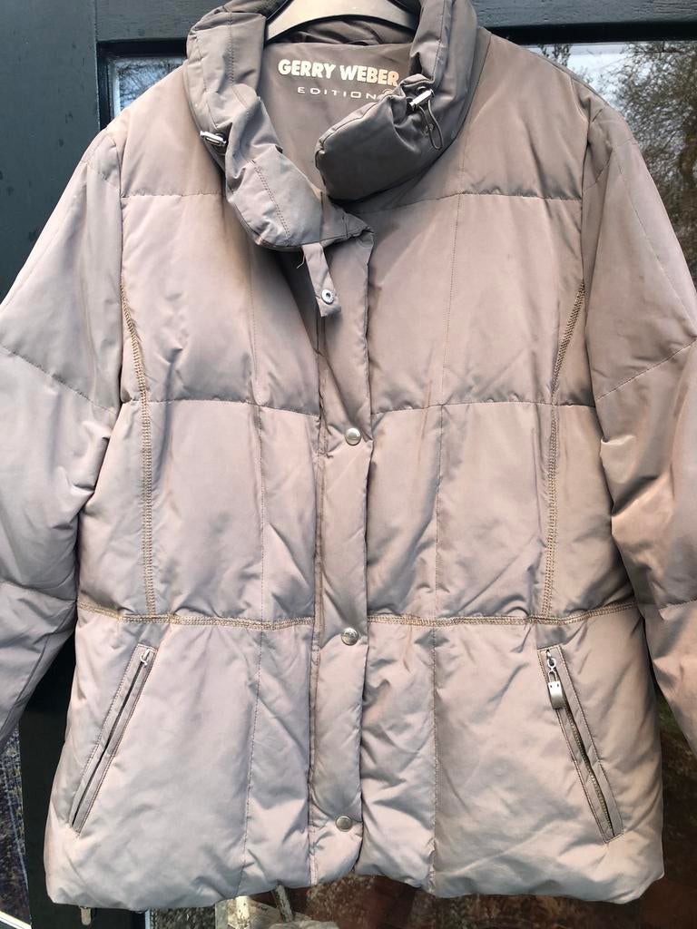 Mooie doorgestikte korte jas, GERRY WEBER, maat 44., Kleding | Dames, Jassen | Winter, Ophalen of Verzenden, Zo goed als nieuw