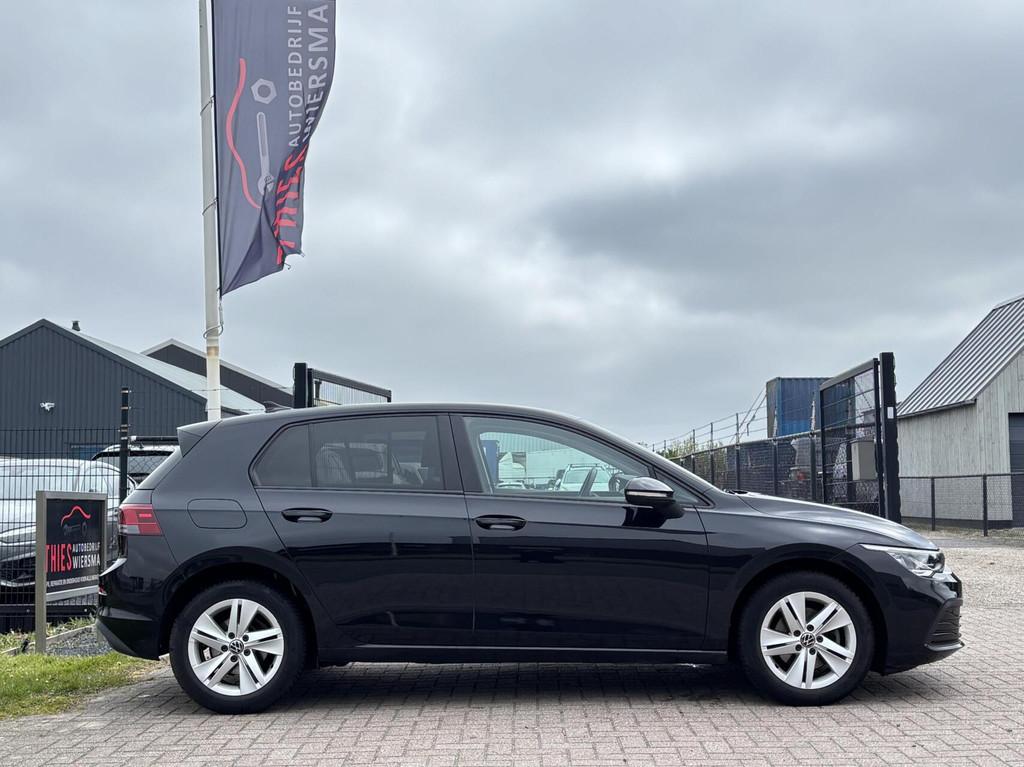 Volkswagen Golf 1.0 eTSI Life acc camera digitale dash, Auto's, Volkswagen, Gebruikt, Euro 6, Zwart, Bedrijf