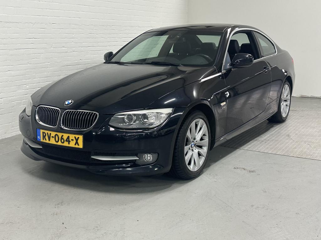 BMW 3 Serie Coupe 330xi High Executive LEER /CRUISE / CLIMA, Auto's, BMW, Automaat, Euro 5, 4 stoelen, Leder