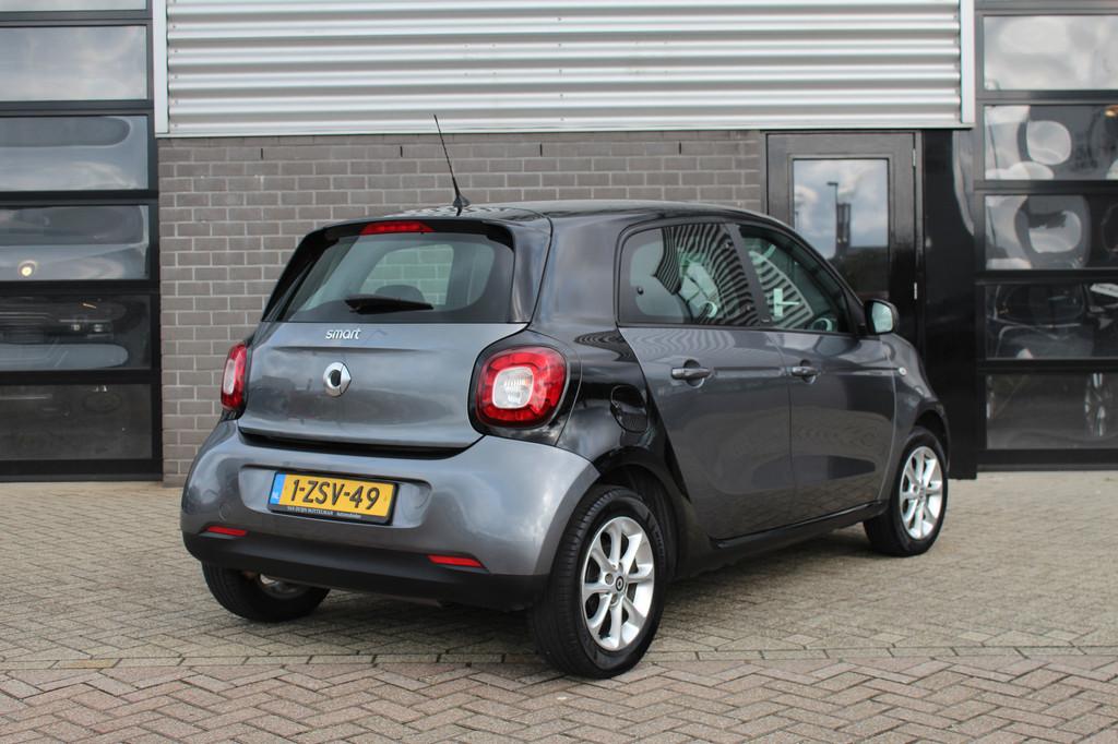 Smart Forfour 1.0 Passion / Led / Clima / Cruise / N.A.P., Auto's, Smart, Gebruikt, Met garantie (alle), Origineel Nederlands