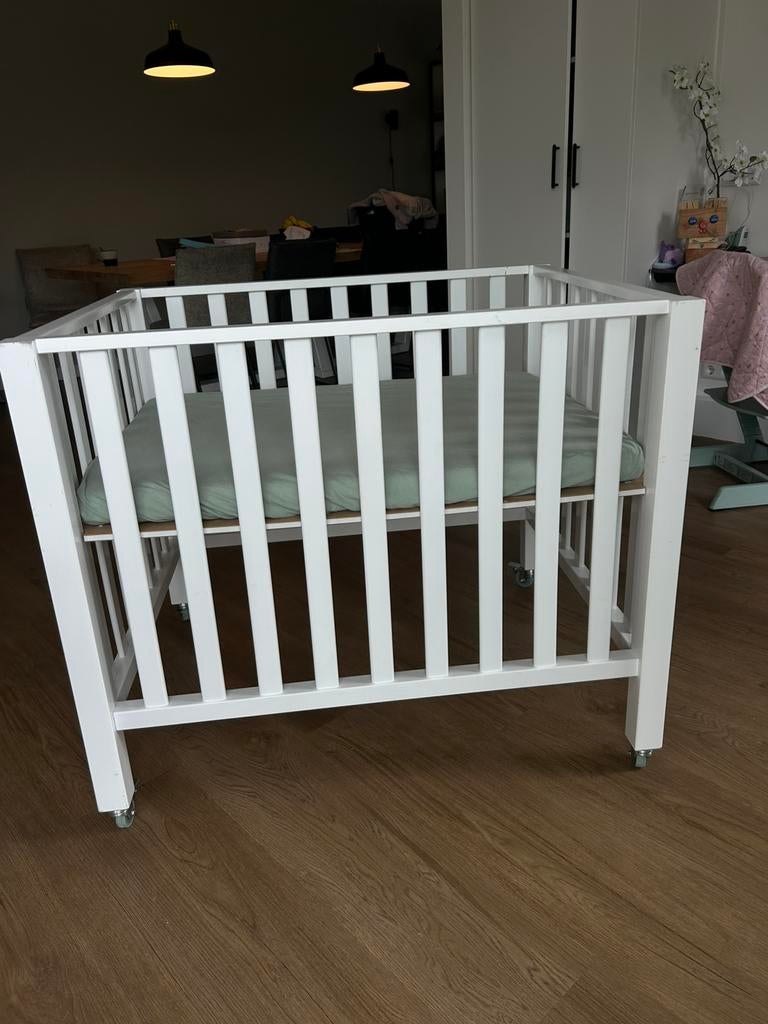 Box bopita wit, Kinderen en Baby's, Boxen, Ophalen, Zo goed als nieuw, Wieltjes