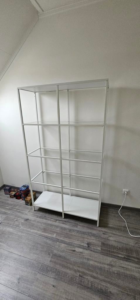 Wit metalen stelling kast, Ophalen, Zo goed als nieuw