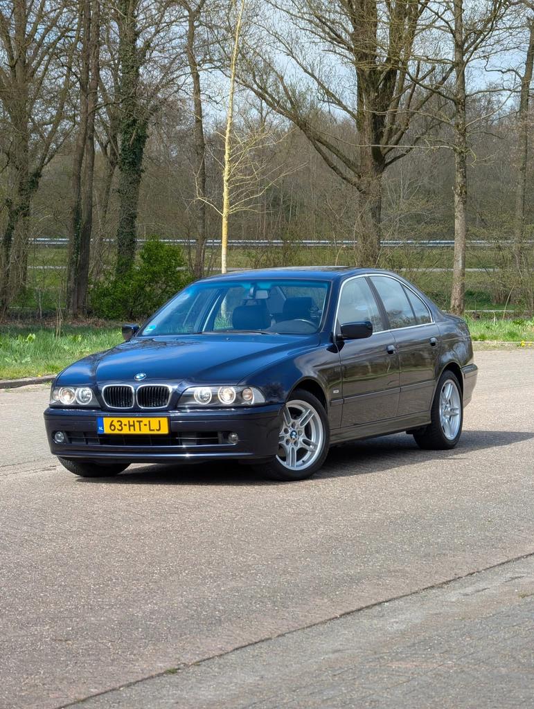 BMW 5-serie E39 520i 2001 APK 05-2027, Auto's, BMW, Particulier, 5-Serie, Benzine, Sedan, Handgeschakeld, Blauw, Zwart, Achterwielaandrijving