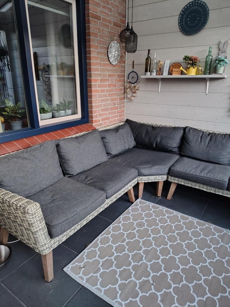 Loungehoek bank voor buiten - Wicker met houten poten, Tuin en Terras, Tuinsets en Loungesets, Ophalen, Zo goed als nieuw, Loungeset