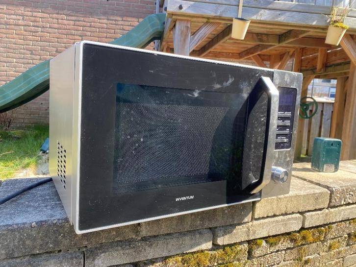 Inventum MN309c combi magnetron, Witgoed en Apparatuur, Magnetrons, Gebruikt, Vrijstaand, Combimagnetron, Grill, Hete lucht, Oven