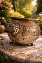 Vintage koperen plantenpot met leeuwenkop en bloemen, Verzenden