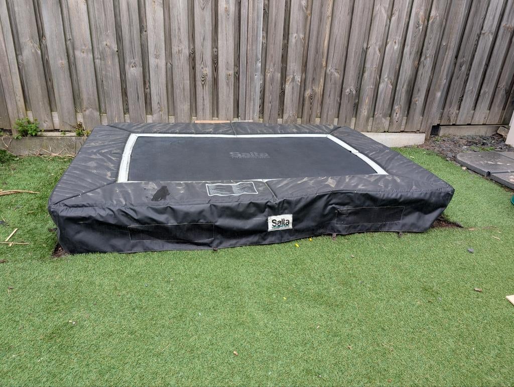 Salta trampoline, Ophalen, Gebruikt