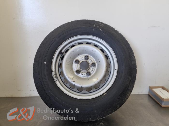 Velg + Band van een Volkswagen Crafter, Gebruikt, -, -, Ophalen of Verzenden