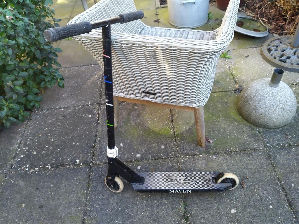 Stunt step Maven, Fietsen en Brommers, Ophalen, Zo goed als nieuw, Gewone step, Maven