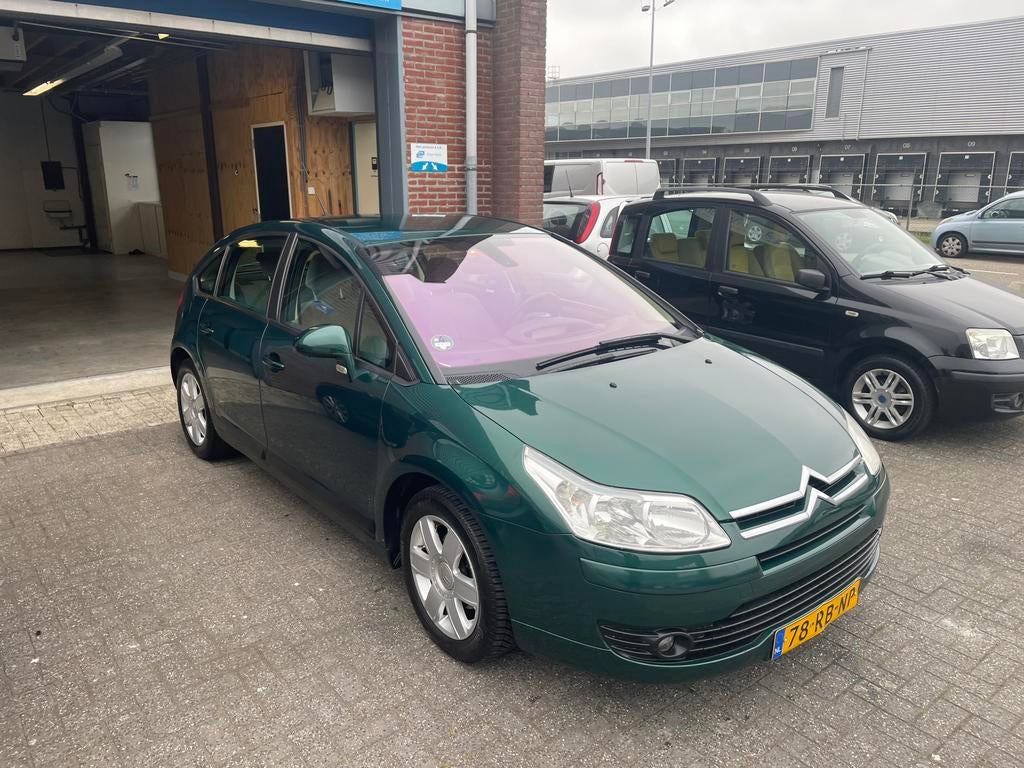 Citroën C4 1.6 16V 80KW 2005 Groen TREKHAAK, Auto's, Voorwielaandrijving, 4 cilinders, 1175 kg, 1587 cc