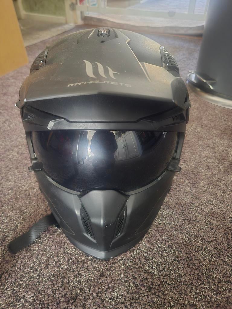 MT Helmets Streetfighter  maat XL 61-62, Fietsen en Brommers, Brommerhelmen, Ophalen of Verzenden, Gebruikt, Extra large of groter