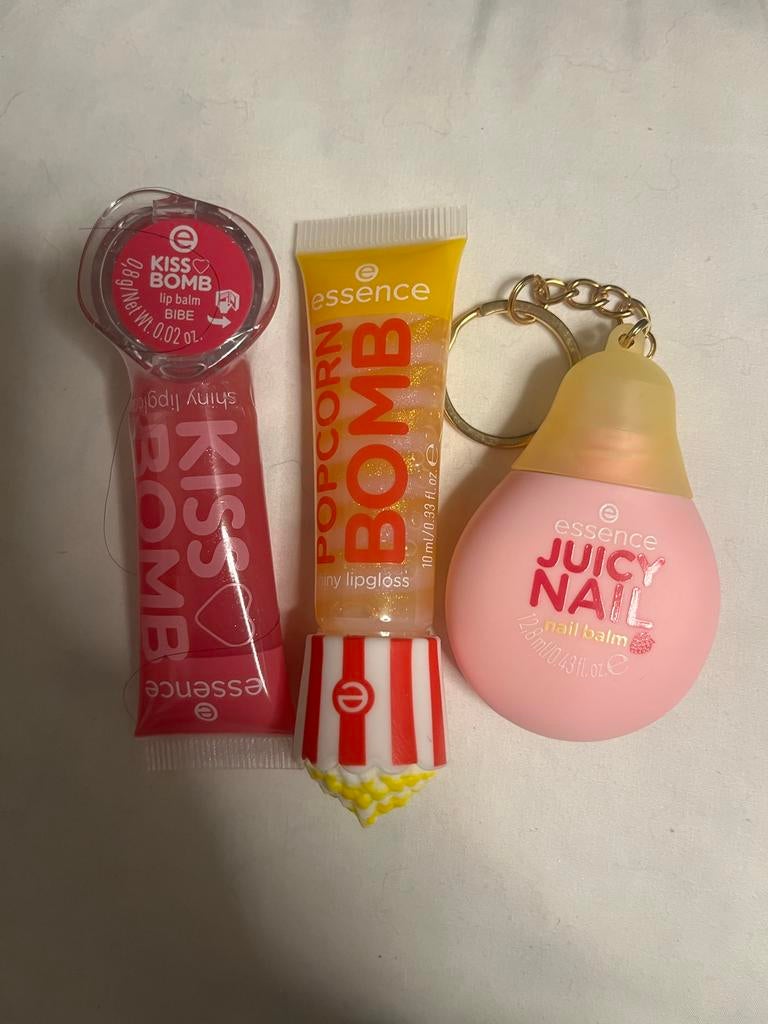 Essence Lipgloss & Nagelbalsem Set - Nieuw!, Sieraden, Tassen en Uiterlijk, Uiterlijk | Cosmetica en Make-up, Lippen, Verzenden