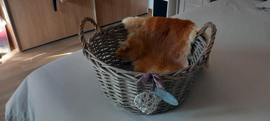 Rieten mand Countryfield, Huis en Inrichting, Woonaccessoires | Schalen en Manden, Ophalen, Mand, Rond, Zo goed als nieuw