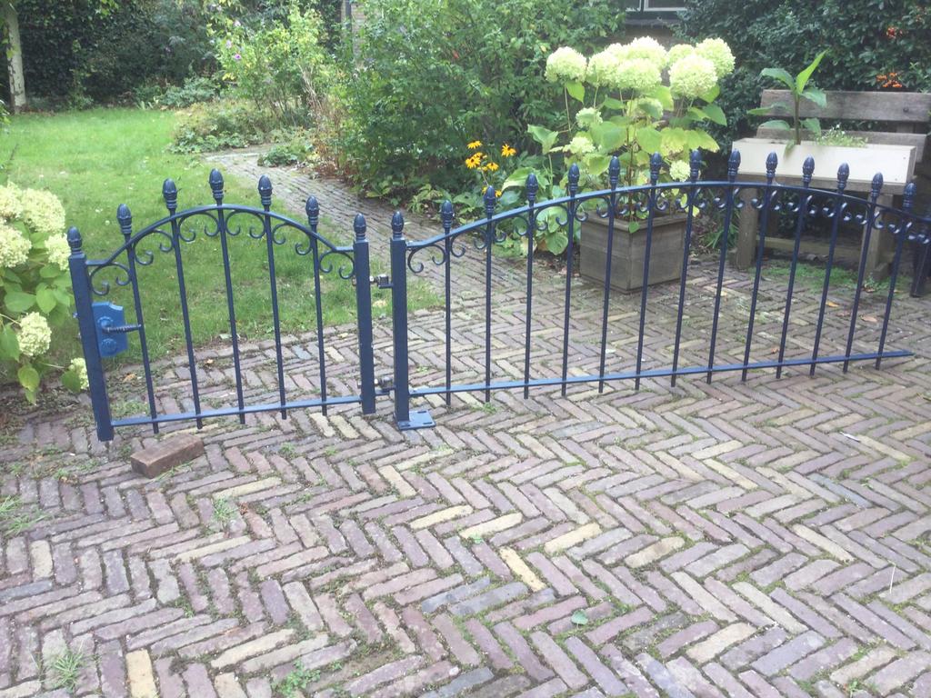 Poortdeur., Tuin en Terras, Tuinhekken en Hekwerk, Ophalen, Zo goed als nieuw, Hout, Tuinhek