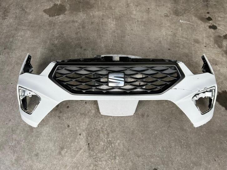 voorbumper ateca pdc gril 575853654p 2020+ wit, Auto-onderdelen, Carrosserie en Plaatwerk, Bumper, Seat, Voor, Gebruikt
