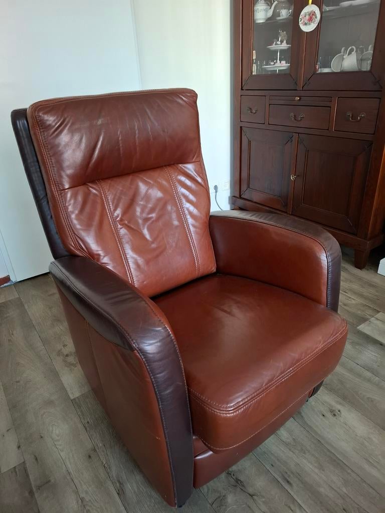 Prominent gekocht Comfortabele leren fauteuil - Bruin, Huis en Inrichting, Fauteuils, Gebruikt, Klassiek, Comfortabel, Ophalen of Verzenden