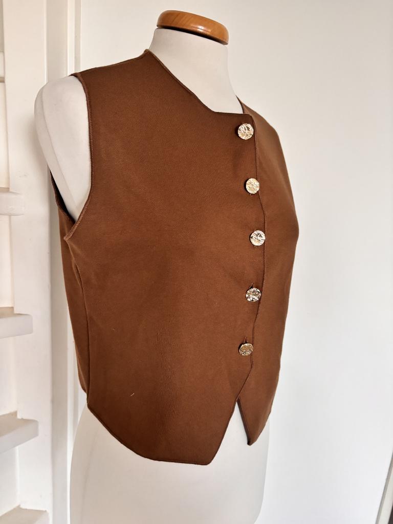 H&M bruin gilet met gouden knopen mt. M nieuw!, Maat 38/40 (M), H&M, Bruin, Nieuw