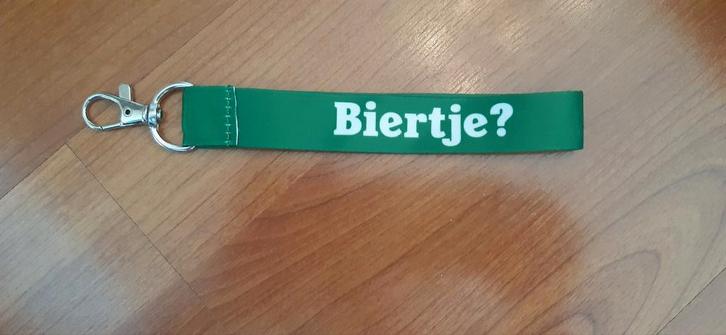 Leuke sleutelhanger met de tekst 'Biertje?', Verzamelen, Sleutelhangers, Nieuw, Merk, Ophalen of Verzenden