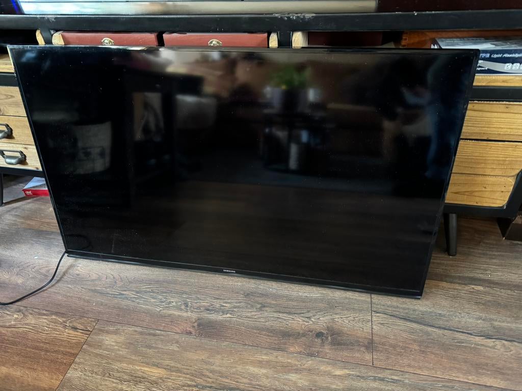 Samsung smart tv 40inch (102cm) moet aan ophangbeugel, Overige merken, Soundbar, 70 watt of meer, Ophalen of Verzenden