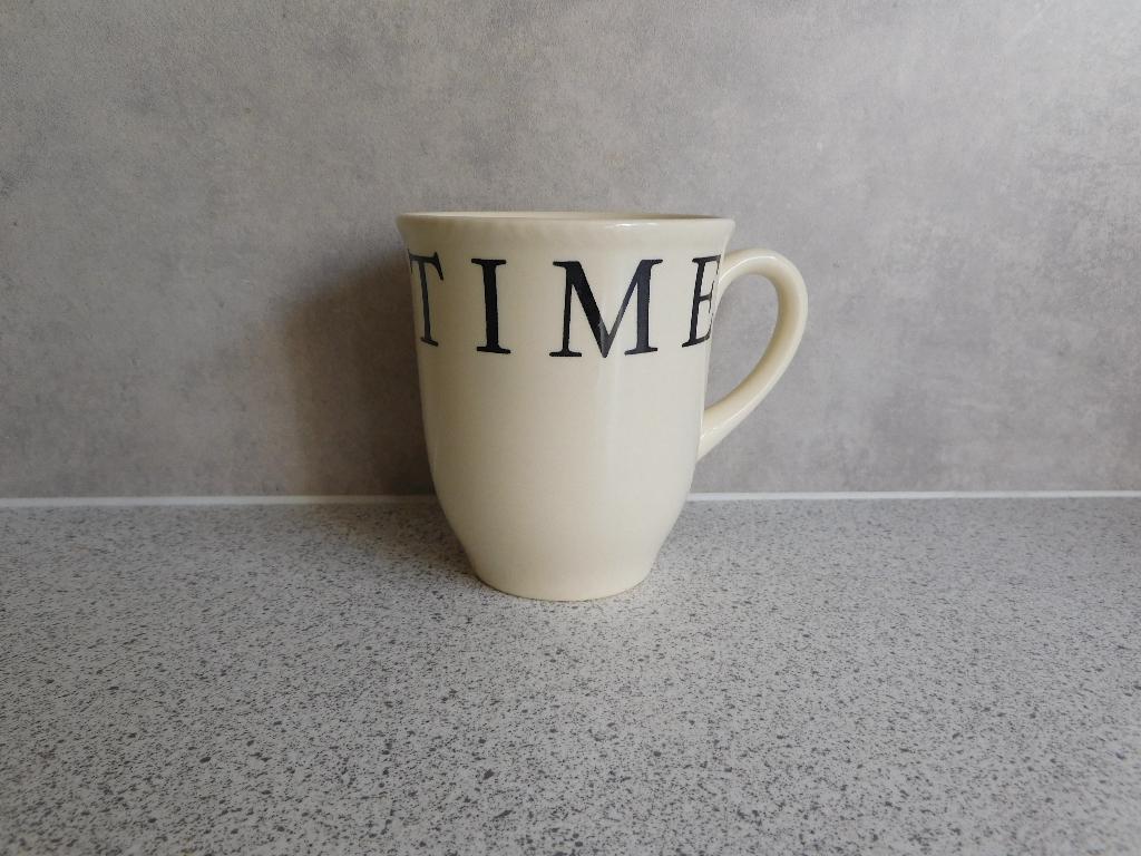 Mok Time for Tea Down Tools Wood & Sons, Huis en Inrichting, Keuken | Servies, Keramiek, Ophalen of Verzenden, Zo goed als nieuw