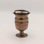 Bronzen wijwatervat 17e eeuw neurenberg, Ophalen of Verzenden, Brons