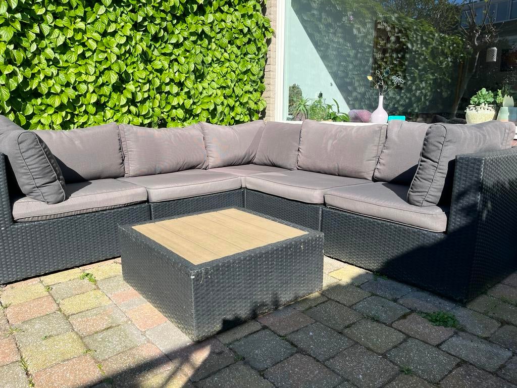 Loungeset met tafel 240x240 zwart met grijze kussens, Tuin en Terras, Tuinsets en Loungesets, Ophalen, 5 zitplaatsen, Kunststof